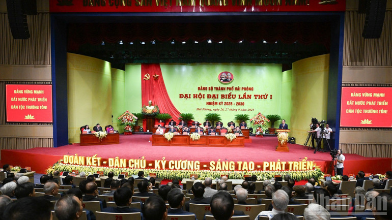 Quang cảnh Đại hội Đại biểu Đảng bộ thành phố Hải Phòng lần thứ I, nhiệm kỳ 2025-2030. (Ảnh: TRẦN HẢI)