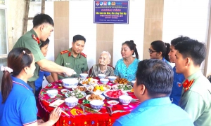 Tiếp lửa truyền thống cho thế hệ trẻ
