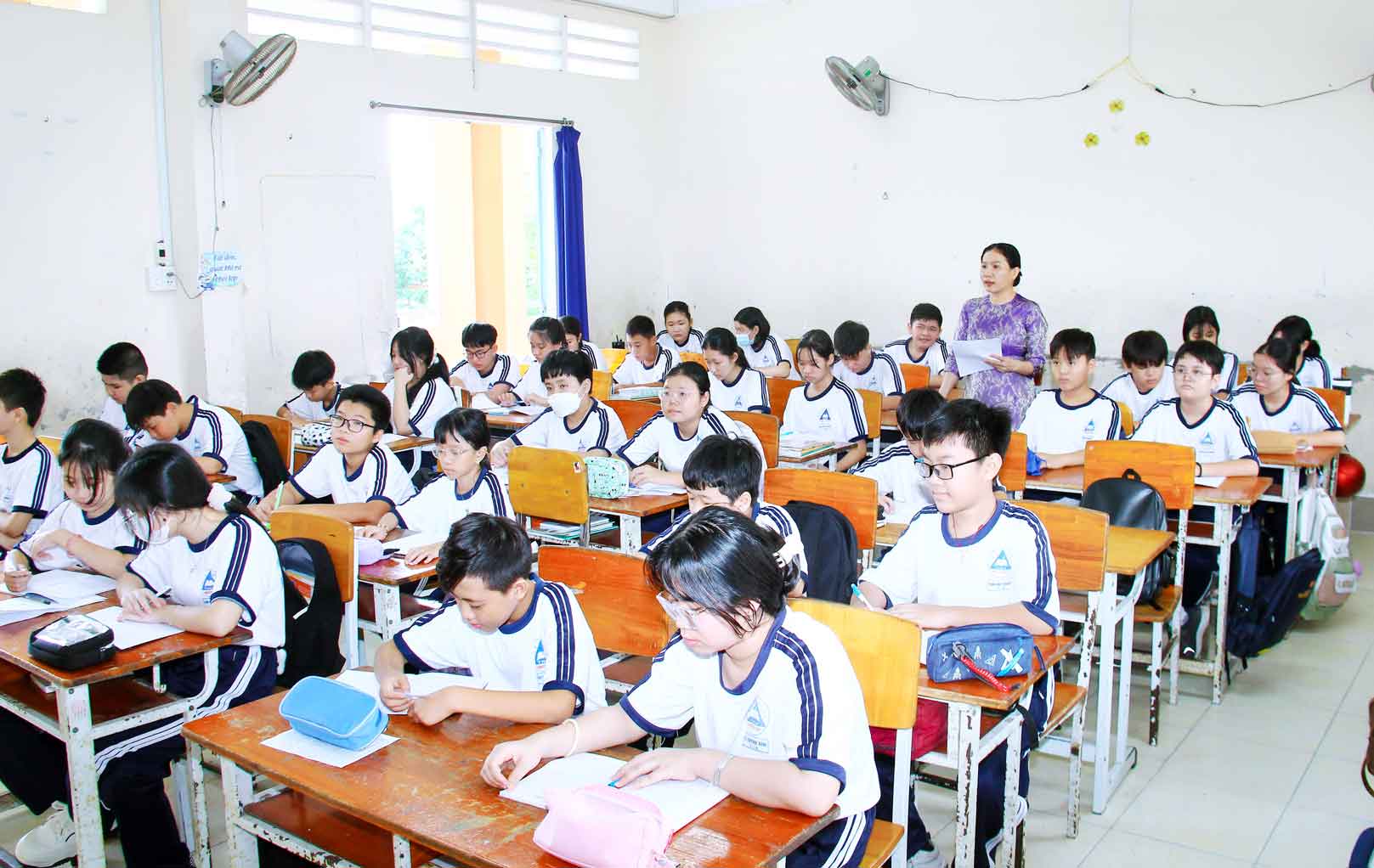 Giáo viên Trường THCS Nguyễn Trãi (phường Phước Hậu) đổi mới phương pháp, tạo hứng thú học tập cho học sinh.