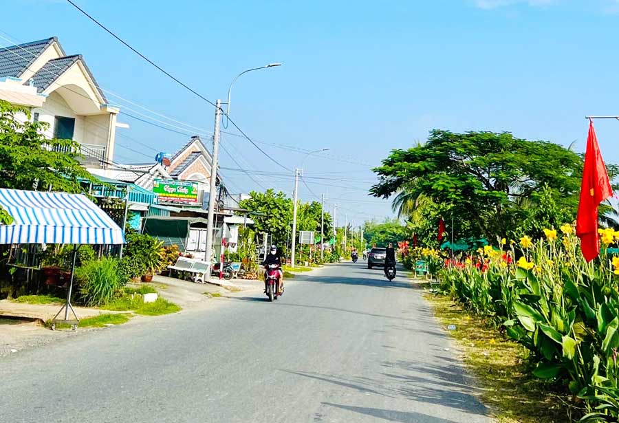 Hạ tầng được quan tâm đầu tư theo hướng ngày càng đồng bộ.