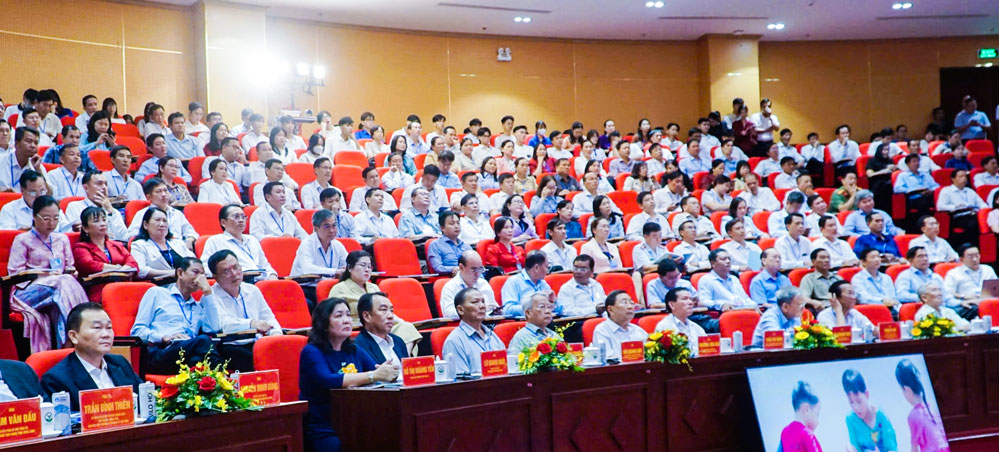 
Đại biểu tham dự hội thảo.