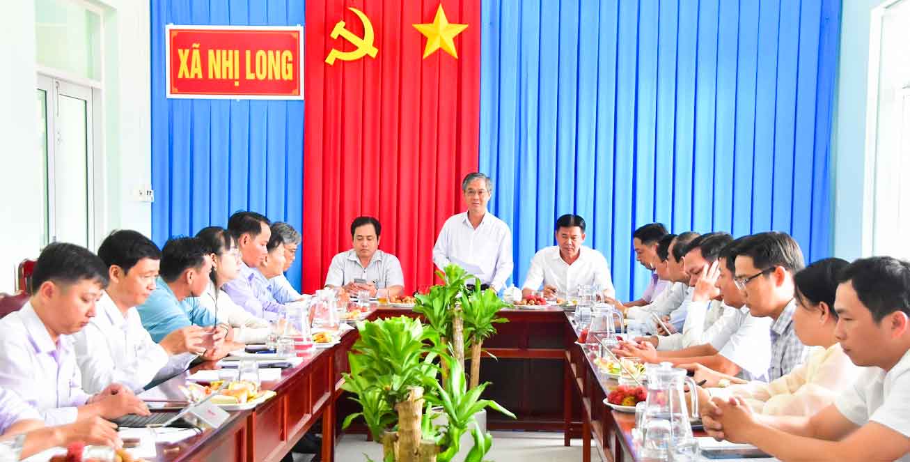 Phó Chủ tịch UBND tỉnh- Châu Văn Hòa phát biểu chỉ đạo tại buổi làm việc.