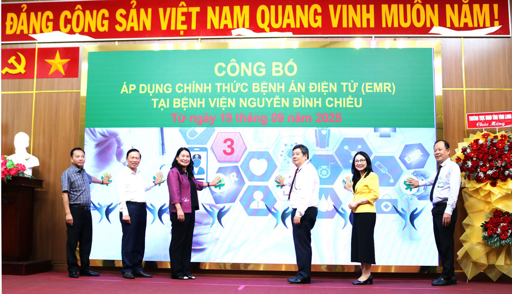 Công bố triển khai hồ sơ bệnh án điện tử tại bệnh viện Nguyễn Đình Chiểu.