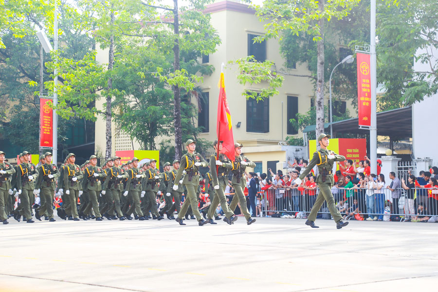 Khối nam lực lượng tham gia bảo vệ an ninh trật tự ở cơ sở đã từng bước khẳng định vai trò là nòng cốt hỗ trợ lực lượng Công an nhân dân.