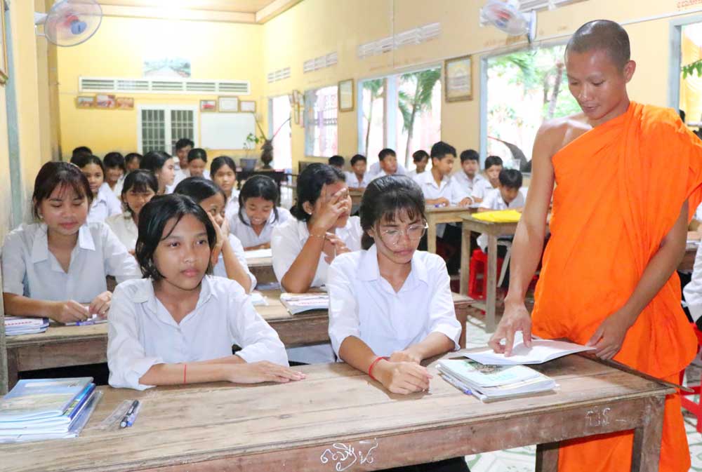 Chùa là nơi giao lưu, kết nối văn hóa của đồng bào dân tộc Khmer.