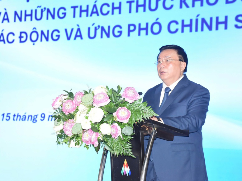 GS.TS Nguyễn Xuân Thắng, Giám đốc Học viện Chính trị quốc gia Hồ Chí Minh, Chủ tịch Hội đồng Lý luận Trung ương phát biểu tại Hội thảo - Ảnh: VGP