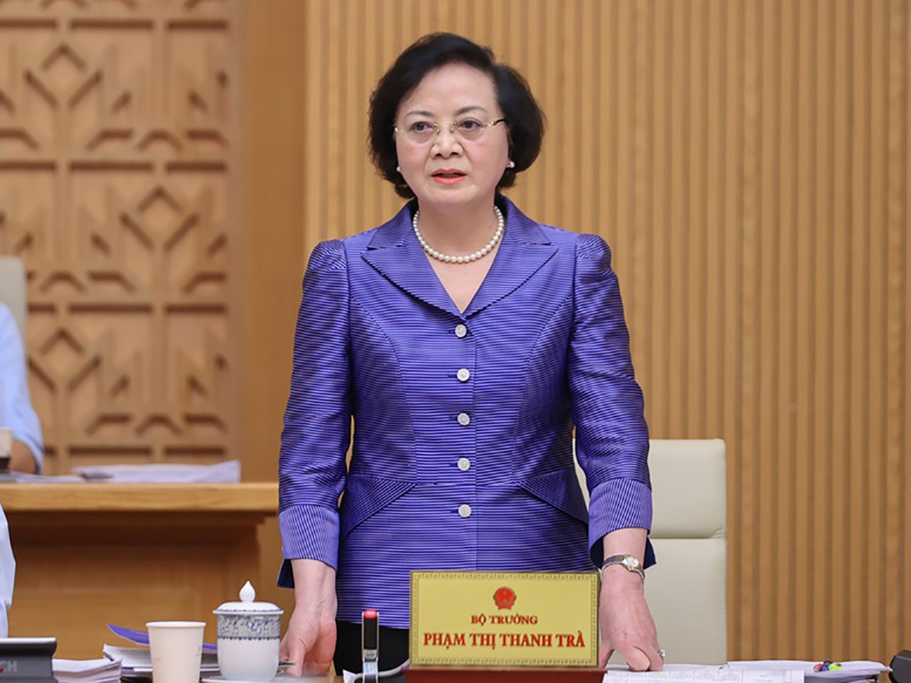 Bộ trưởng Bộ Nội vụ Phạm Thị Thanh Trà phát biểu tại phiên họp Chính phủ thường kỳ tháng 8/2025 - Ảnh: VGP