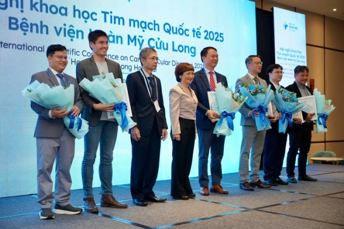 Chia sẻ những tiến bộ trong chẩn đoán, can thiệp và điều trị bệnh lý tim mạch