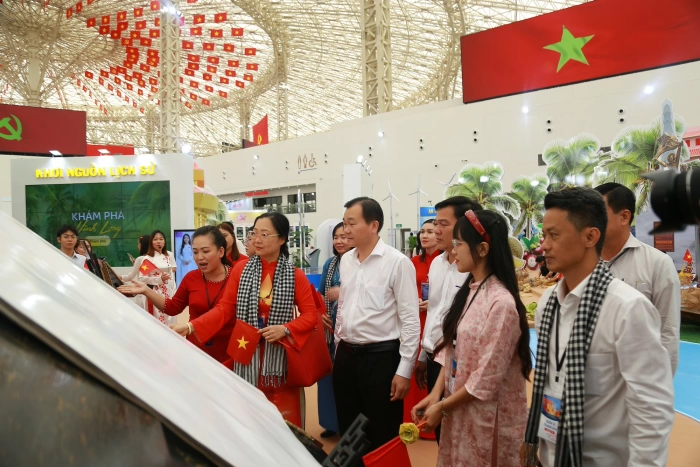 Triển lãm Thành tựu đất nước: Khẳng định vai trò lãnh đạo của Đảng trong mọi thắng lợi của cách mạng Việt Nam