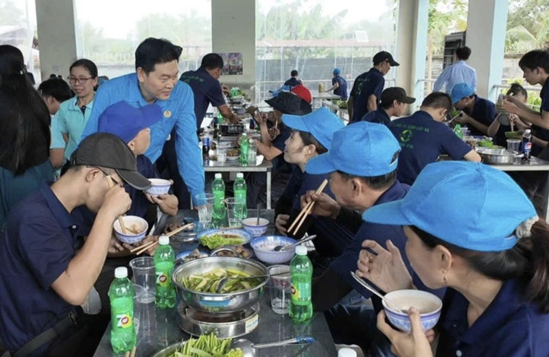 Công đoàn cơ sở được sử dụng 75% tổng số thu kinh phí công đoàn. Ảnh: Mai Chi