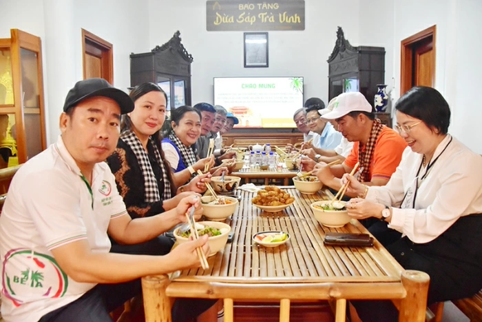 Khám phá vùng Đông Sông Hậu: Trải nghiệm văn hóa, du lịch sinh thái miệt vườn