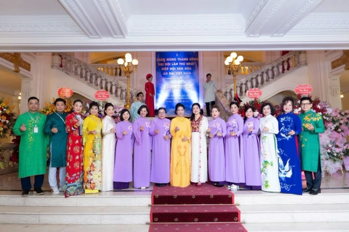 Áo dài Việt – Di sản trường tồn