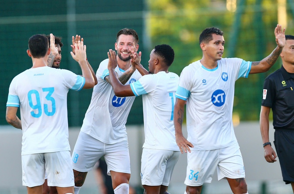 CLB Nam Định có chiến thắng dễ dàng trước đội tuyển Việt Nam (Ảnh: Nam Định FC).