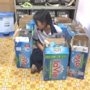 Xúc động chuyện nữ sinh nhặt ve chai kiếm tiền mời bà đi xem phim “Mưa đỏ
