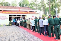 Cần Thơ thành lập nhiều đoàn dâng hoa, dâng hương tại các nghĩa trang liệt sĩ và Đền thờ Bác Hồ