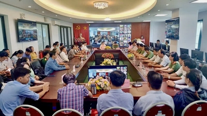 Công an Vĩnh Long: Từng bước xây dựng vững chắc “thế trận lòng dân” trên không gian mạng