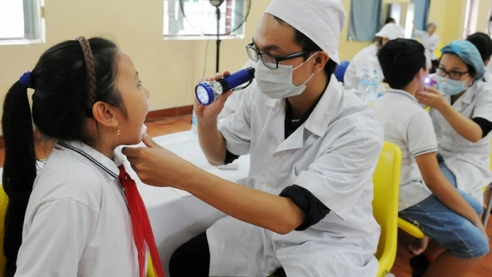 Chính sách đặc thù tạo đột phá để bảo vệ, chăm sóc và nâng cao sức khỏe nhân dân