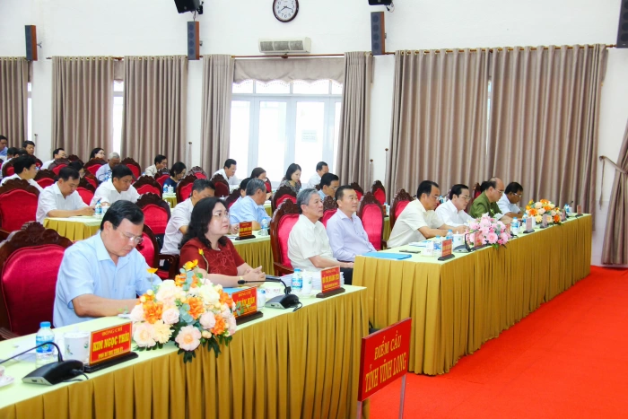 Hội nghị toàn quốc quán triệt, triển khai thực hiện 4 nghị quyết của Bộ Chính trị
