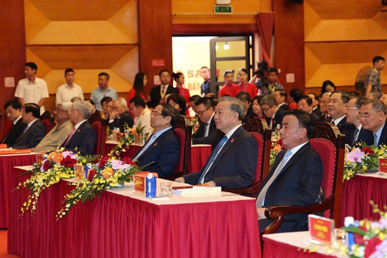 Tổng Bí thư Tô Lâm, Thủ tướng Chính phủ Phạm Minh Chính, Thường trực Ban Bí thư Trần Cẩm Tú dự Đại hội - Ảnh: VGP/ Nhật Bắc