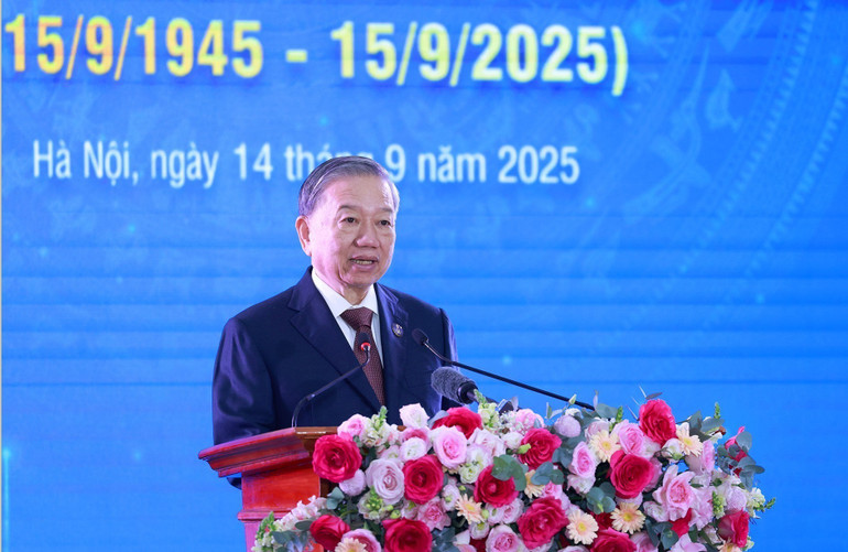 Tổng Bí thư Tô Lâm phát biểu tại Lễ đón nhận Huân chương Hồ Chí Minh và kỷ niệm 80 năm Ngày truyền thống Thông tấn xã Việt Nam (15/9/1945-15/9/2025). (Ảnh: Lâm Khánh/TTXVN)