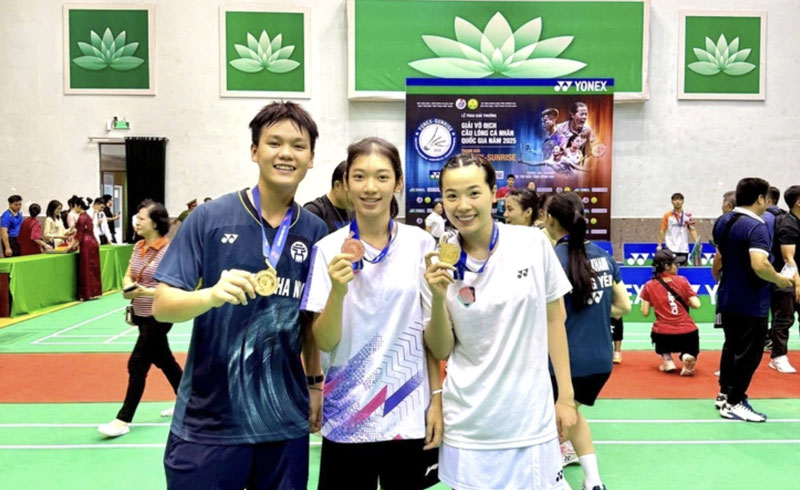 Bùi Bích Phương (bìa trái) bất ngờ vào chung kết Malaysia International Series - Ảnh: TCL