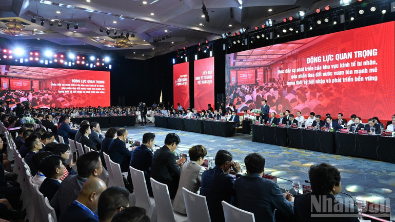 Quang cảnh Diễn đàn Kinh tế tư nhân Việt Nam 2025. (Ảnh: TRẦN HẢI)