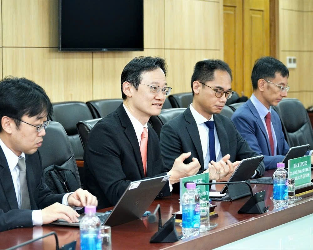 Ông Lim Tuang Lee, Trợ lý Giám đốc điều hành, Khối Thị trường vốn, Cơ quan Quản lý Tiền tệ Singapore (MAS). (Ảnh: VŨ TRÀ)
