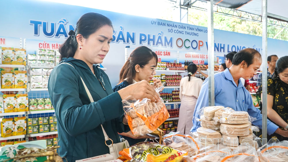 Chương trình “Tuần lễ sản phẩm OCOP Vĩnh Long lần 1- Kết nối giá trị địa phương” góp phần mở rộng đầu ra cho sản phẩm OCOP.