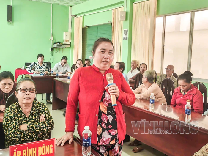 Xã Bình Đại đối thoại trực tiếp 
với hộ nghèo, hộ cận nghèo