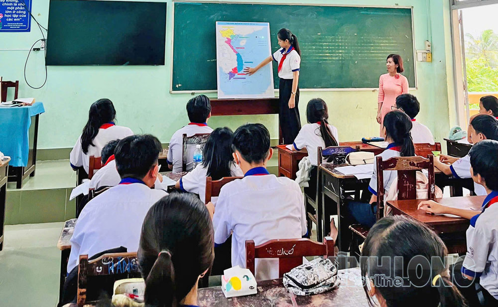 “Bản đồ Việt Nam tương tác bằng giọng nói sau sáp nhập” đưa vào giảng dạy tại Trường THCS Vĩnh Thành.

