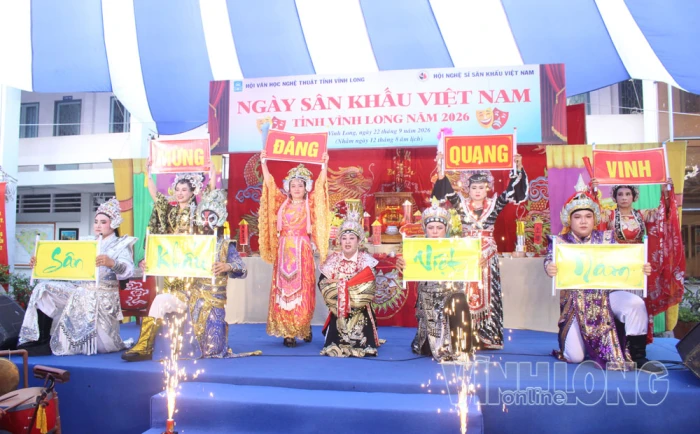 Giữ lửa sân khấu trong dòng chảy hiện đại