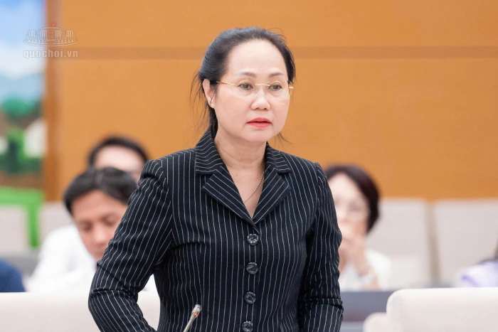 Bộ trưởng Lâm Thị Phương Thanh trình dự án luật Phát triển công nghiệp văn hóa