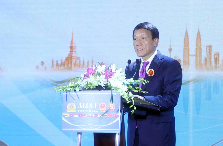 Đại tướng Lương Tam Quang, Ủy viên Bộ Chính trị, Bộ trưởng Bộ Công an phát biểu tại hội nghị - Ảnh: Kiên Phạm

