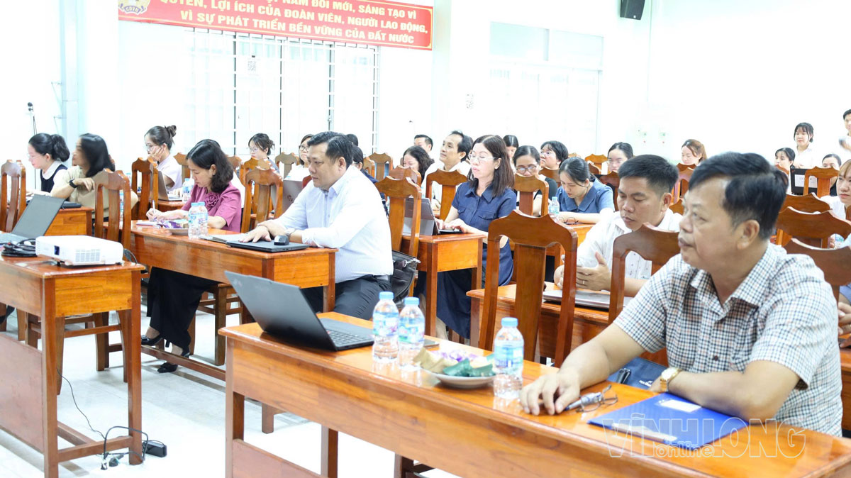 Quang cảnh hội nghị.