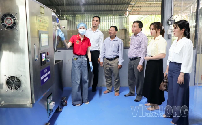 Nghiệm thu Đề án hỗ trợ thiết bị tiên tiến vào sản xuất dừa sáp sấy