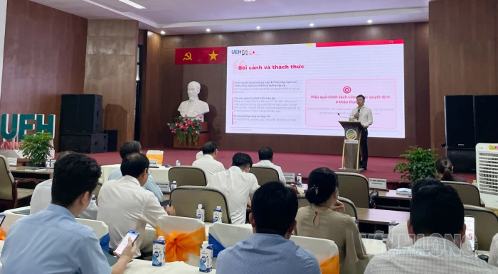 Phát triển nguồn nhân lực chất lượng cao - nền tảng cho tái cấu trúc các tỉnh vùng ĐBSCL sau sáp nhập
