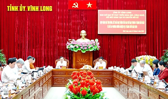 Đẩy mạnh ứng dụng khoa học, công nghệ, đổi mới sáng tạo và chuyển đổi số để tạo đột phá phát triển
