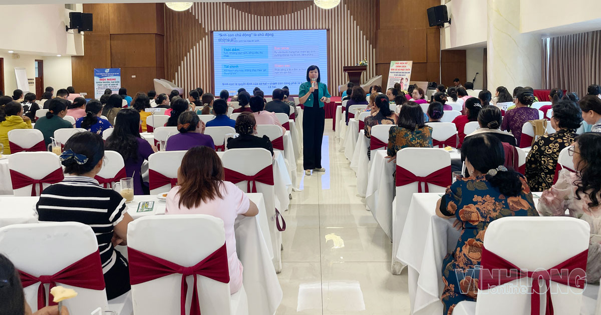 Các đại biểu được tuyên truyền, phổ biến chủ trương của Đảng, chính sách, pháp luật của Nhà nước về dân số và phát triển.