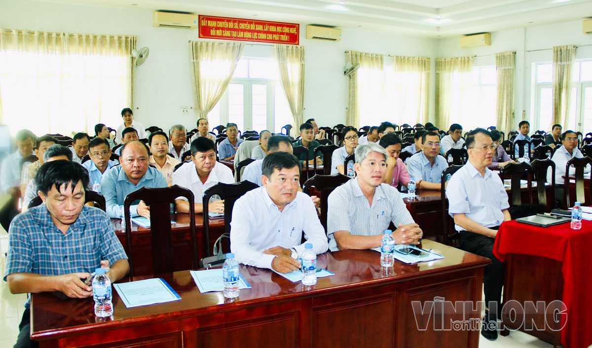 Quang cảnh tập huấn.