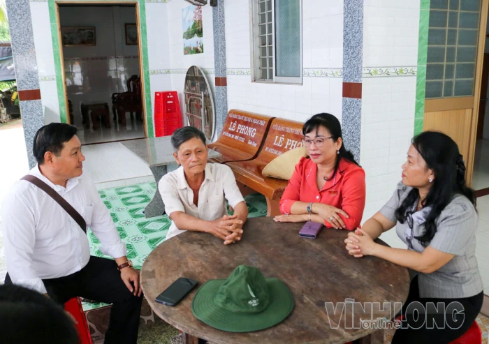 HĐND tỉnh khảo sát tình hình cấp nước sạch tại cồn Thành Long
