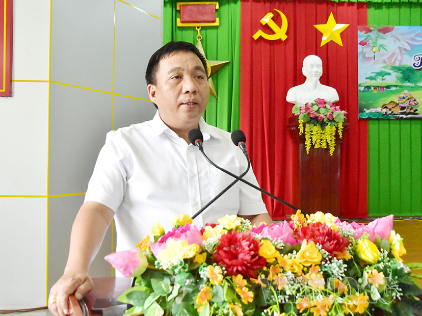 Phó Chi cục trưởng Chi cục Tiêu chuẩn Đo lường Chất lượng Phan Vũ Phương phát biểu tại lớp tập huấn.