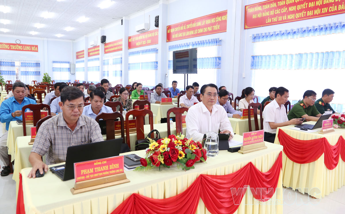 Đại biểu dự hội nghị.