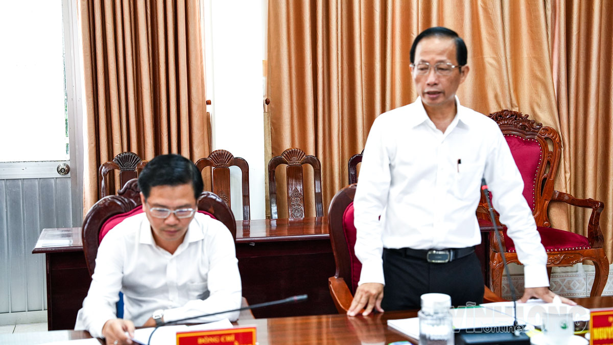 Đồng chí Nguyễn Trúc Sơn - Ủy viên Ban Thường vụ Tỉnh ủy, Phó Chủ tịch UBND tỉnh, Tổ trưởng Tổ Công tác phát biểu.