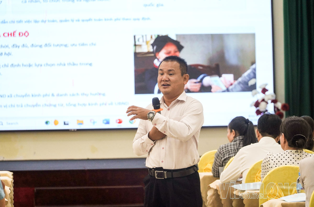 Đại diện Phòng Bảo trợ Xã hội – Trẻ em, Sở Y tế cập nhật các quy định mới liên quan các chủ trương, chính sách trợ giúp xã hội.