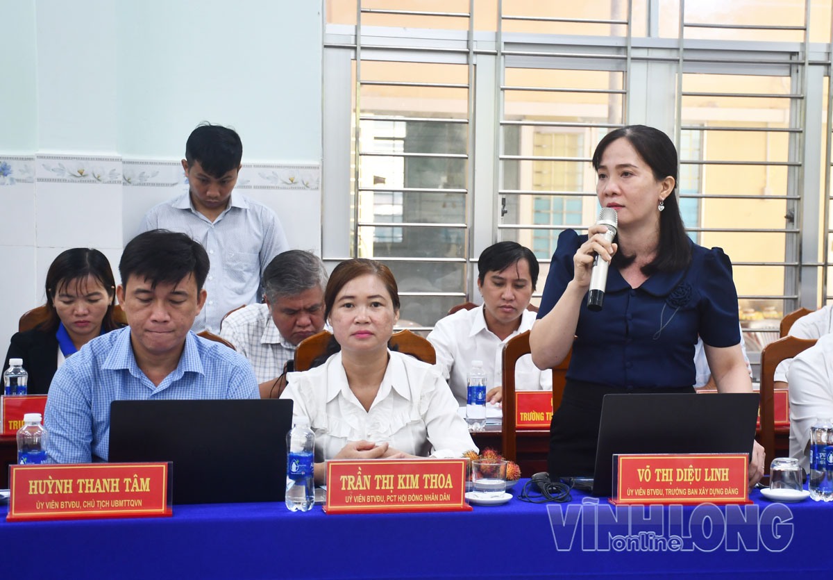 Đại biểu xã Thành Thới nêu những thuận lơi, khó khăn sau sắp xếp.