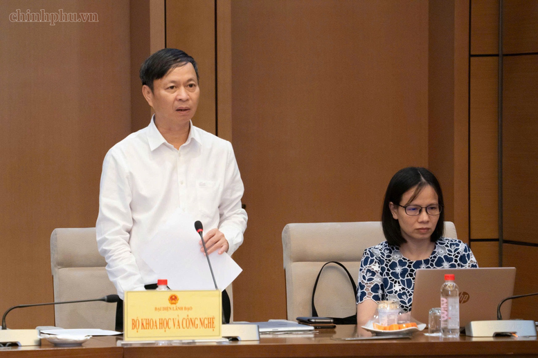 Thứ trưởng Bộ KH&CN Hoàng Minh nêu những nội dung chính của dự án Luật sửa đổi, bổ sung một số điều của Luật Sở hữu trí tuệ tại Phiên họp thẩm tra sơ bộ dự án Luật của Thường trực Ủy ban Pháp luật và Tư pháp - Ảnh: chinhphu.vn/TG