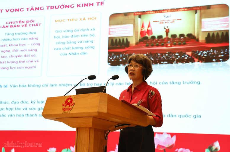 PGS.TS Nguyễn Thị Thu Phương nhấn mạnh vai trò của văn hóa đối với mục tiêu tăng trưởng GDP - Ảnh: chinhphu.vn/Diệu Anh

