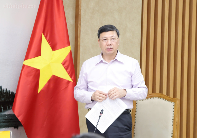 Phó Chủ nhiệm Văn phòng Chính phủ Phạm Mạnh Cường phát biểu tại cuộc họp - Ảnh: chinhphu.vn/Gia Huy

