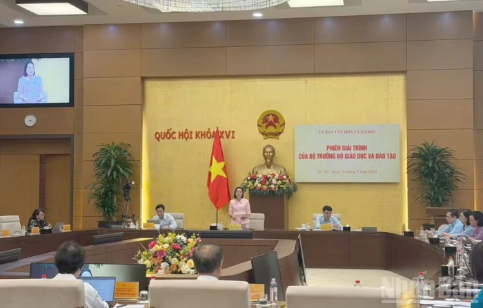 Năm nhóm vấn đề được tập trung làm rõ tại Phiên giải trình của Bộ trưởng Giáo dục và Đào tạo