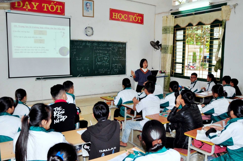 Việc sửa đổi, bổ sung nhằm bảo đảm thống nhất với Chương trình Giáo dục phổ thông 2018 và phù hợp với việc sắp xếp đơn vị hành chính, tổ chức chính quyền địa phương 2 cấp